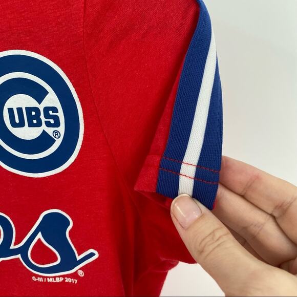 Chicago Cubs baseball tee womens size XS G-III 4her by Carl Banks - Picture 6 of 8